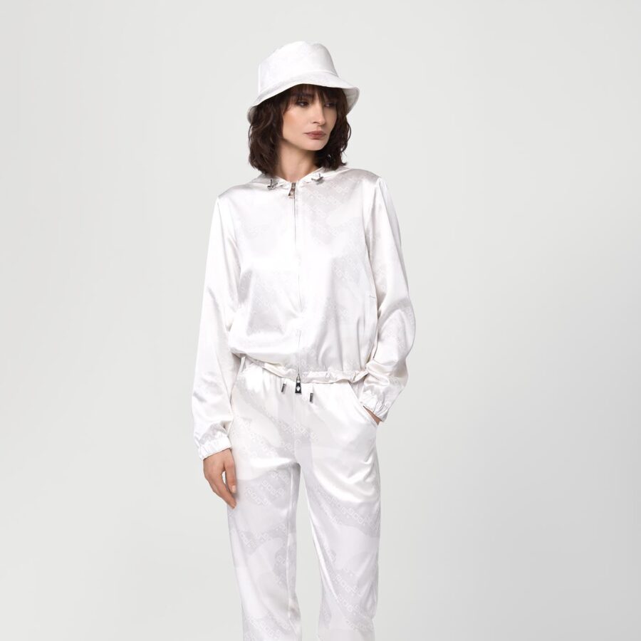 Berlin silk print travel set hoodie white - Image 3