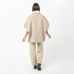 Highlands Poncho Beige