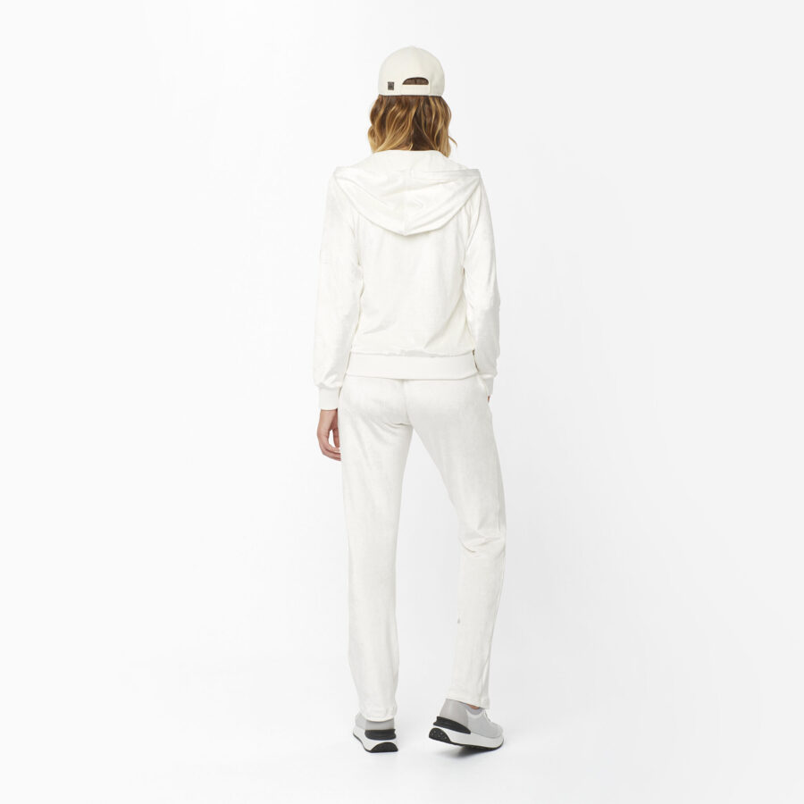 Jasmine sweater off white travel kit - Image 3
