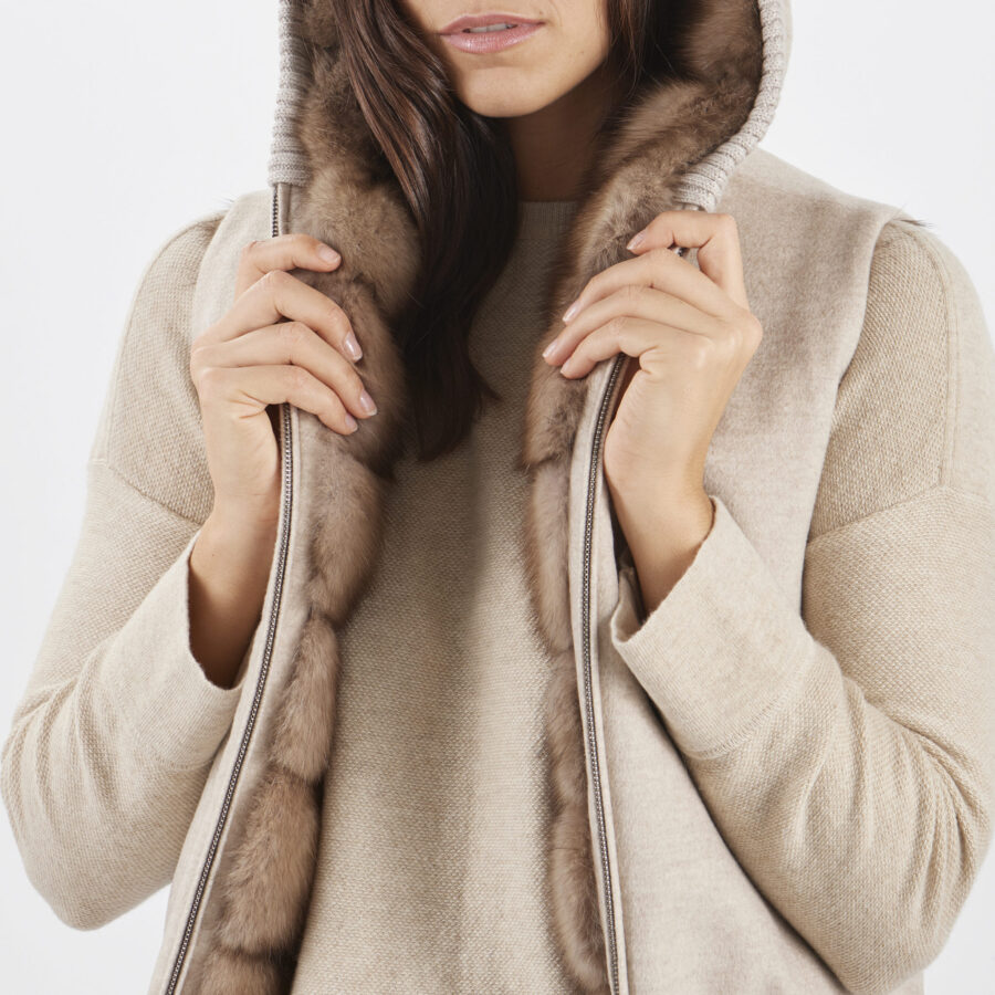 Moscow Reversible Vest Sable
